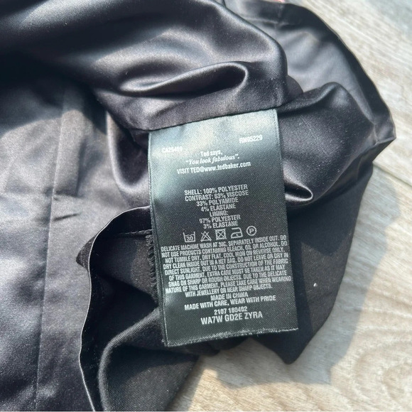 Ted Baker London Zyra Cutout Bodycon Dress - Picture 13 of 16